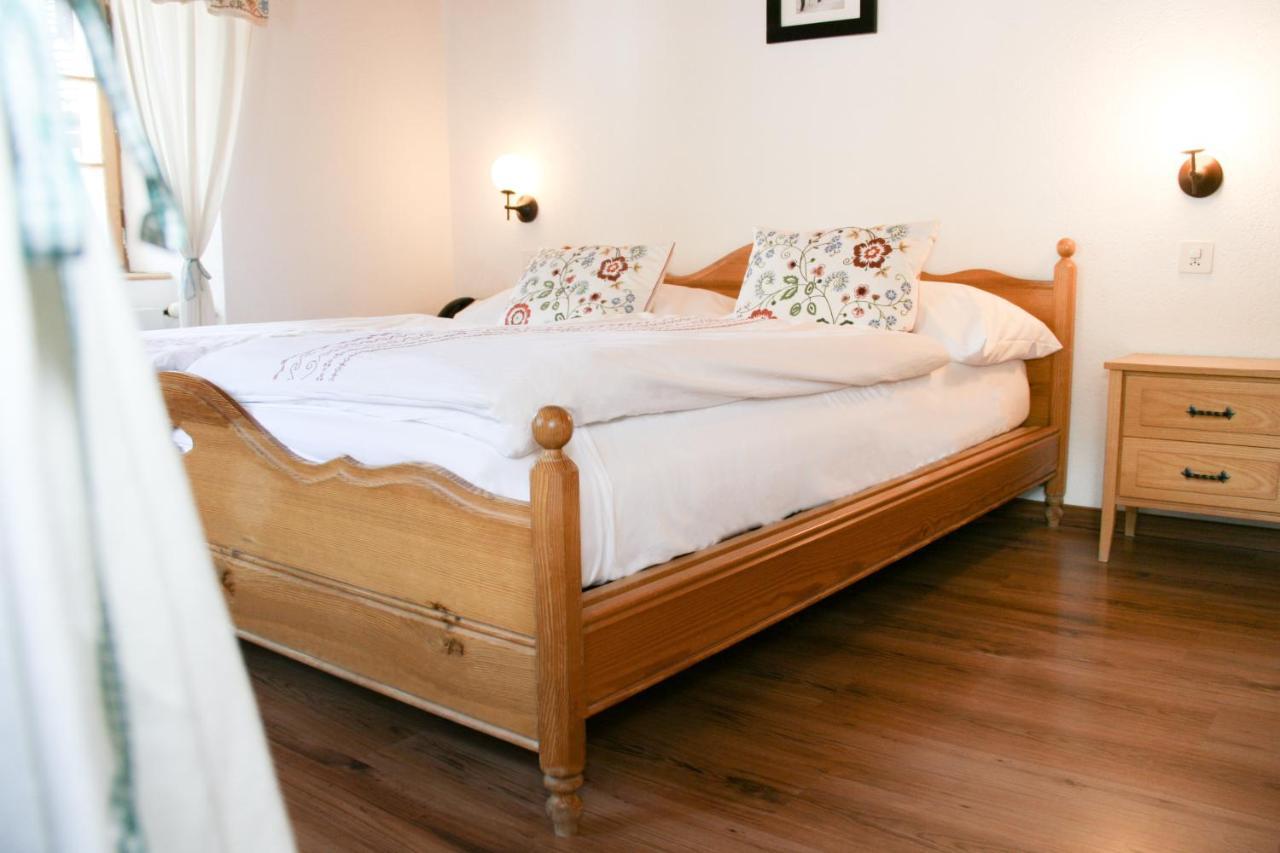 Small Double Room,1588065207:JPEG