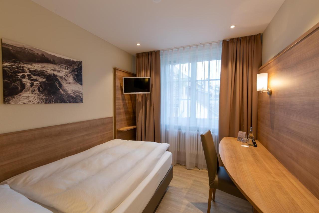 Single Room,1498530445:JPEG