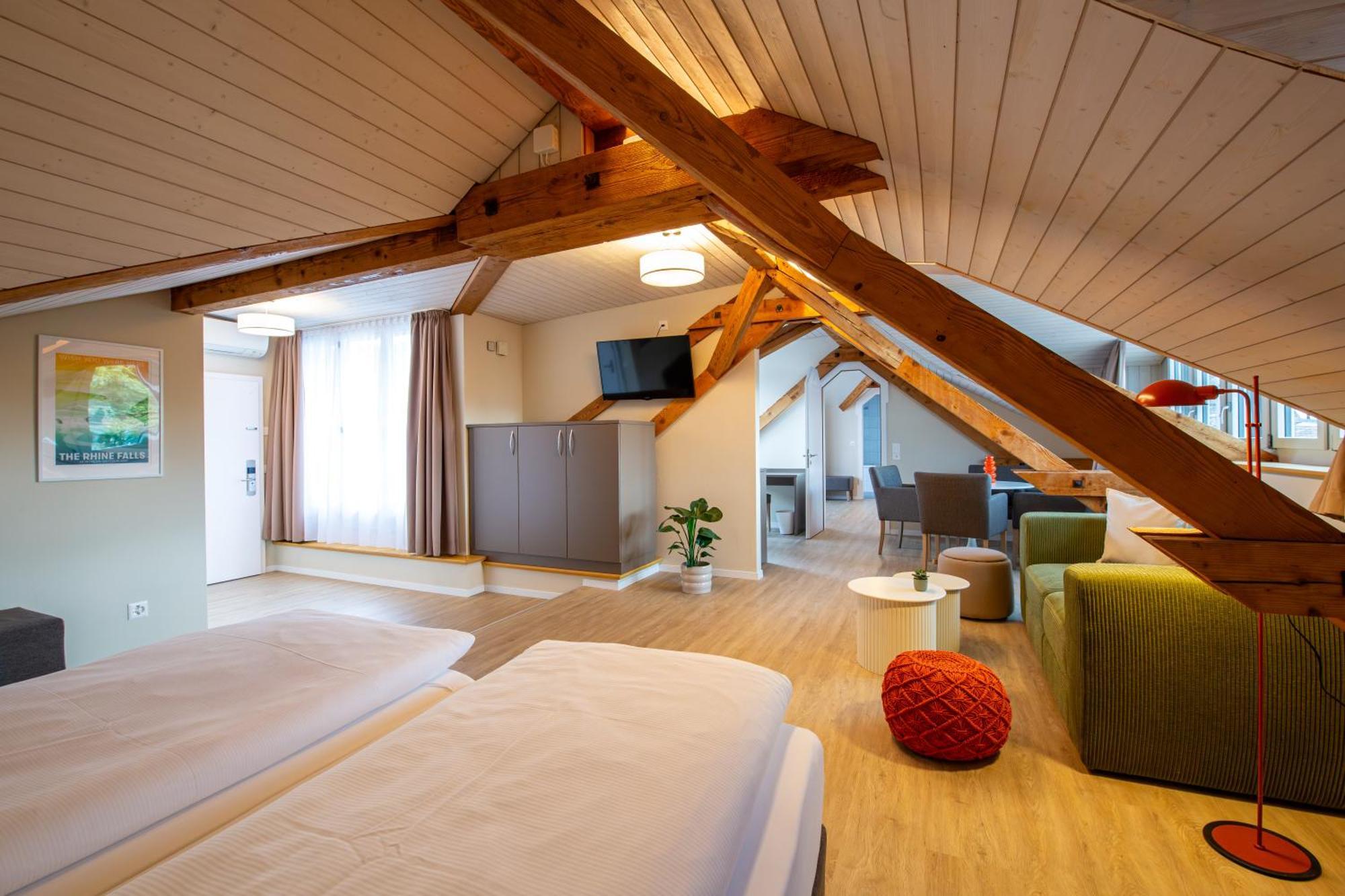 Two-Bedroom Suite,1697851605:JPEG