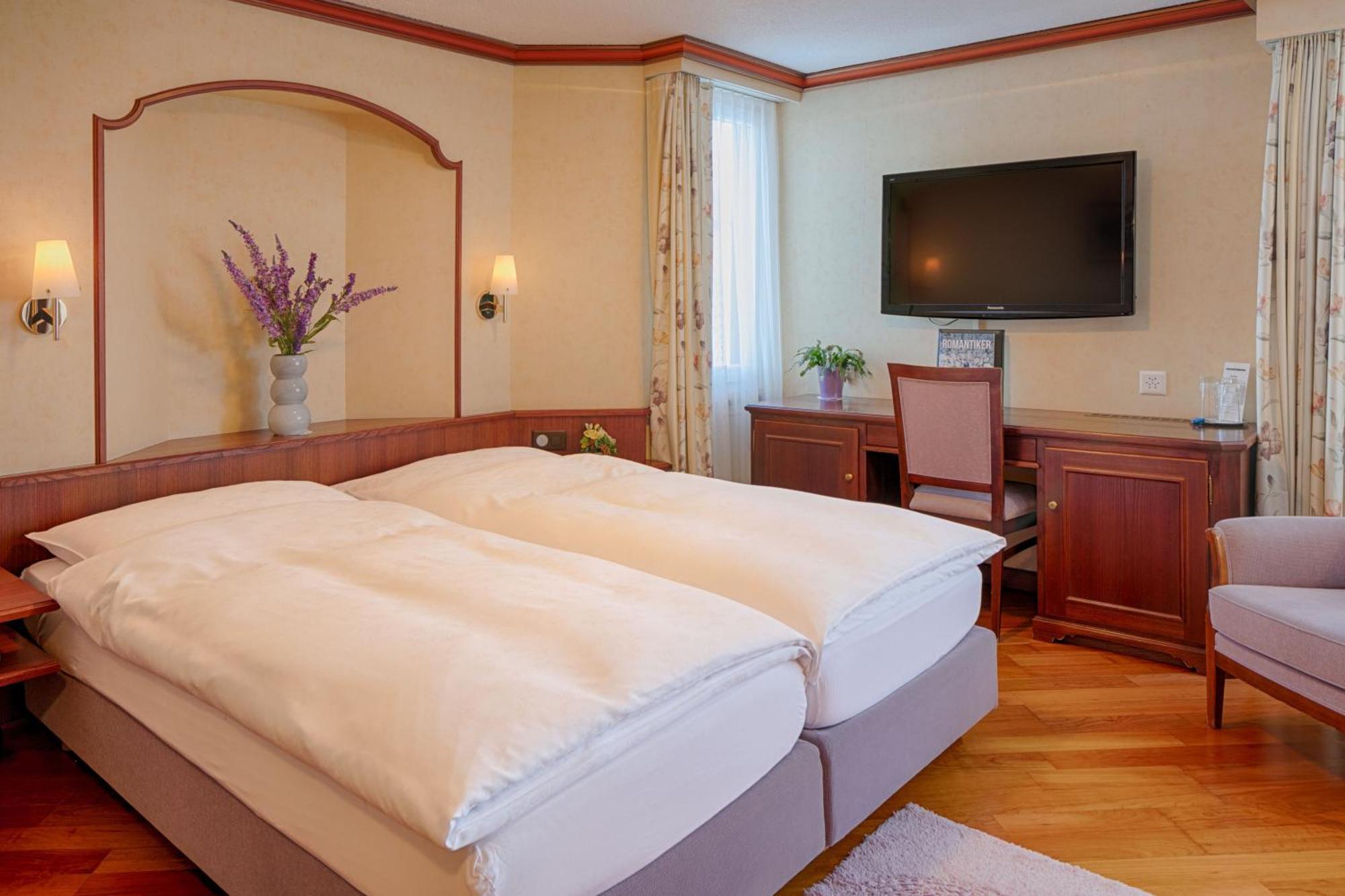 Superior Double Room,1746835253:JPEG