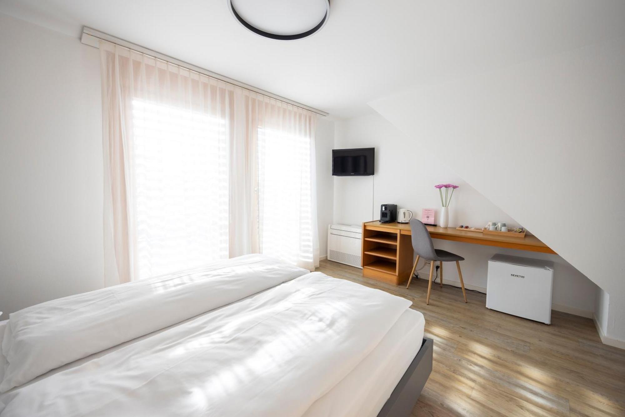 Double Room with Lake View