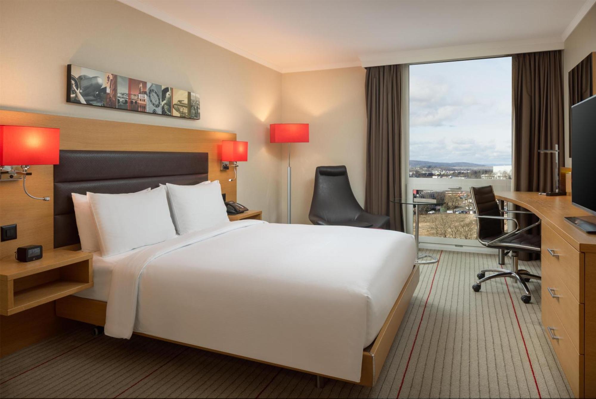 Deluxe Queen Room,1769478668:JPEG
