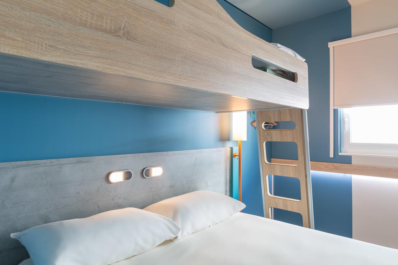 Triple Room,543254376:JPEG