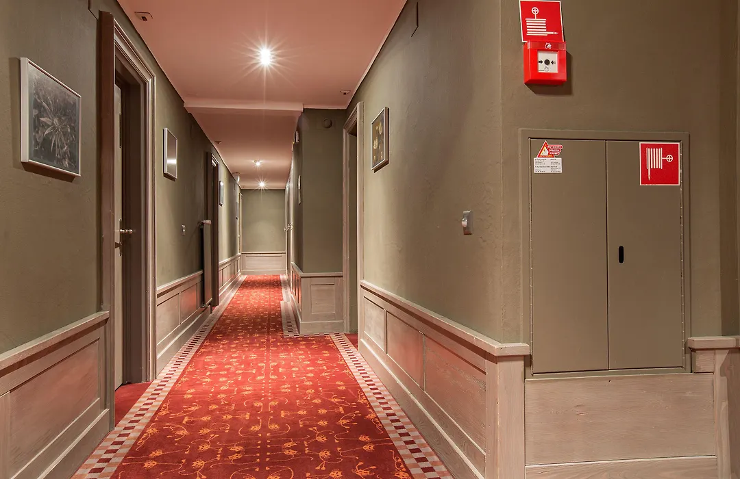 Hotel Central, Spa & Lounge Bar-1