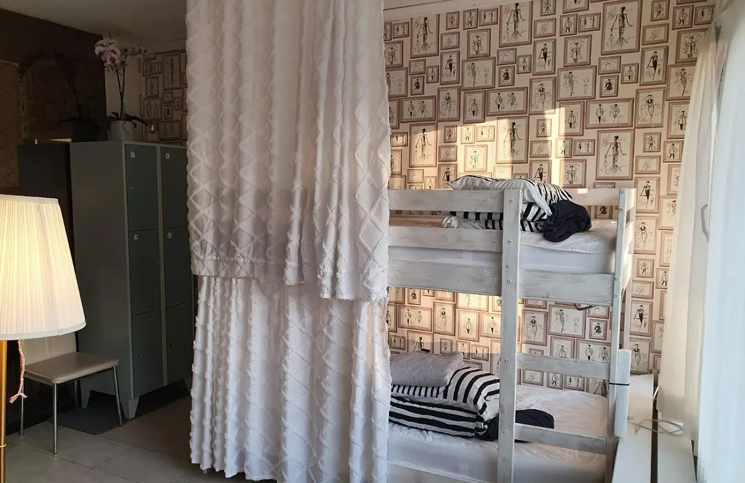 Viktoria Budget Hostel-1