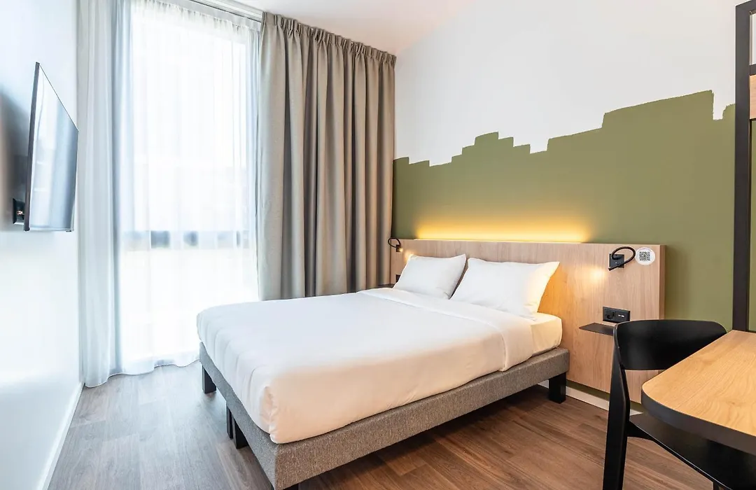 B&B Hotel Geneva Airport-1