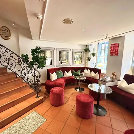 Roesli Guest House-2