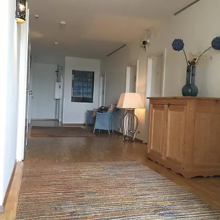 Lausanne Guesthouse & Backpacker-3