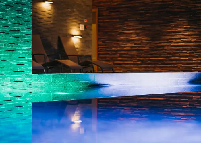Peaks Place Apartments & Spa