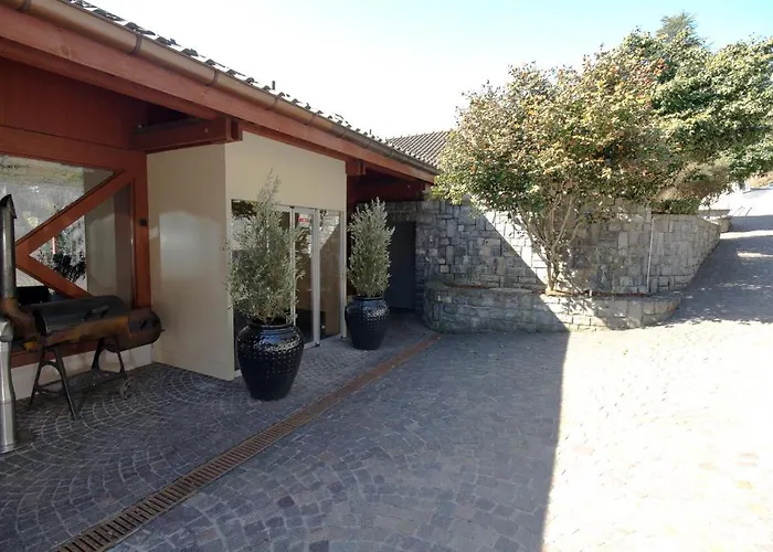 Paradieshotel Rotschuo
