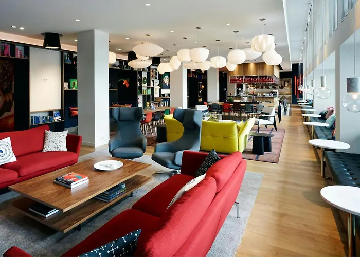 CitizenM