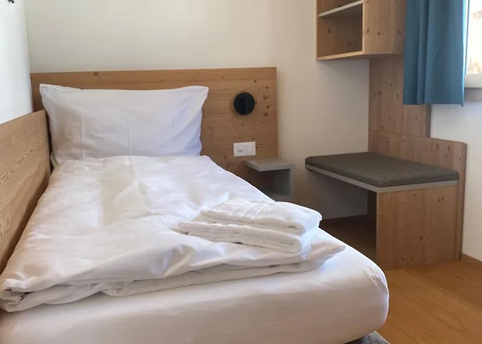 Berghotel Gadmer Lodge - Dein Zuhause In Den Bergen Am Sustenpass Im Berner Oberland Gadmen