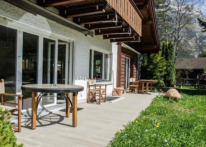 Chalet Dolphin New!